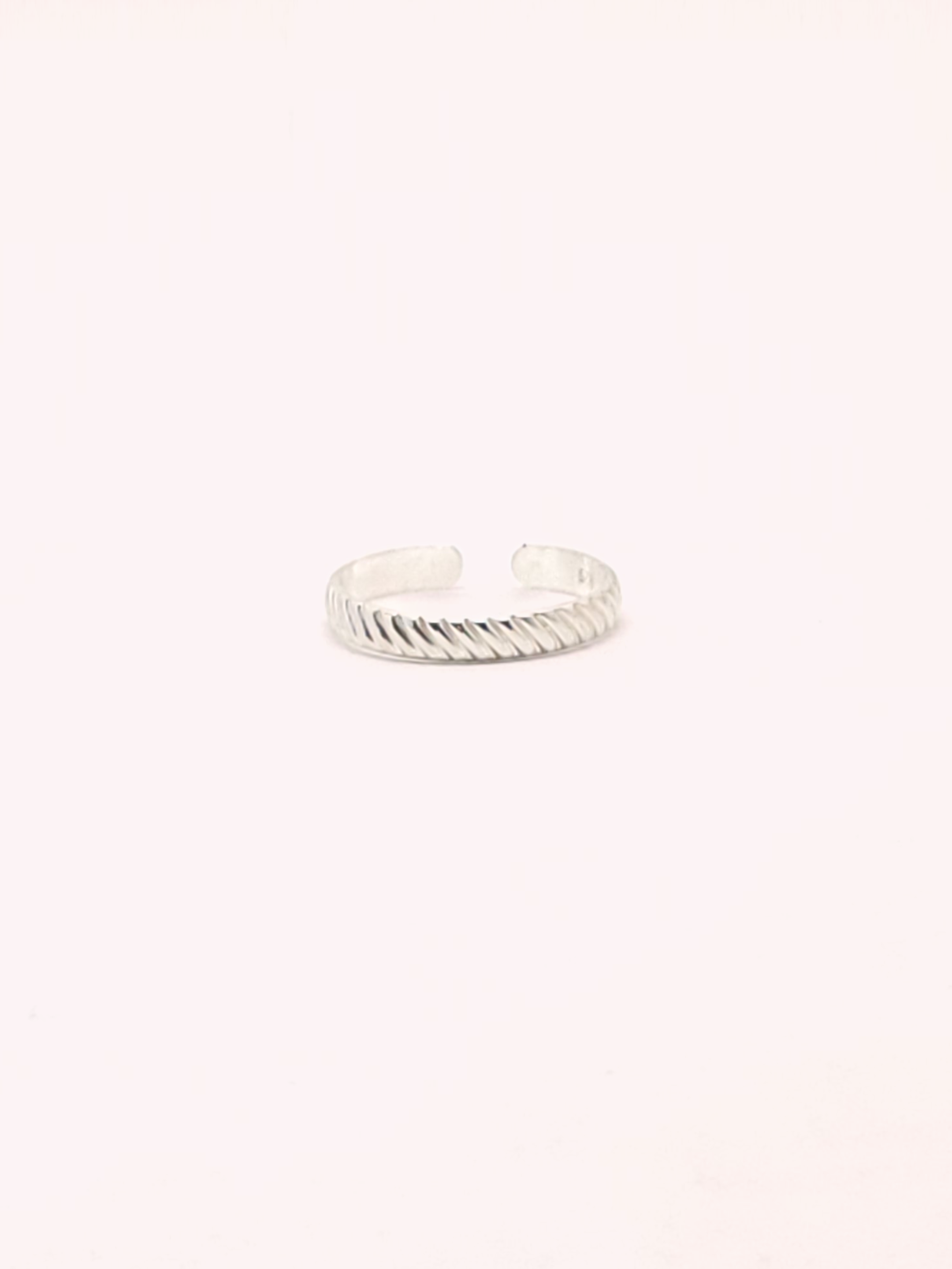 Flat Twist Ring
