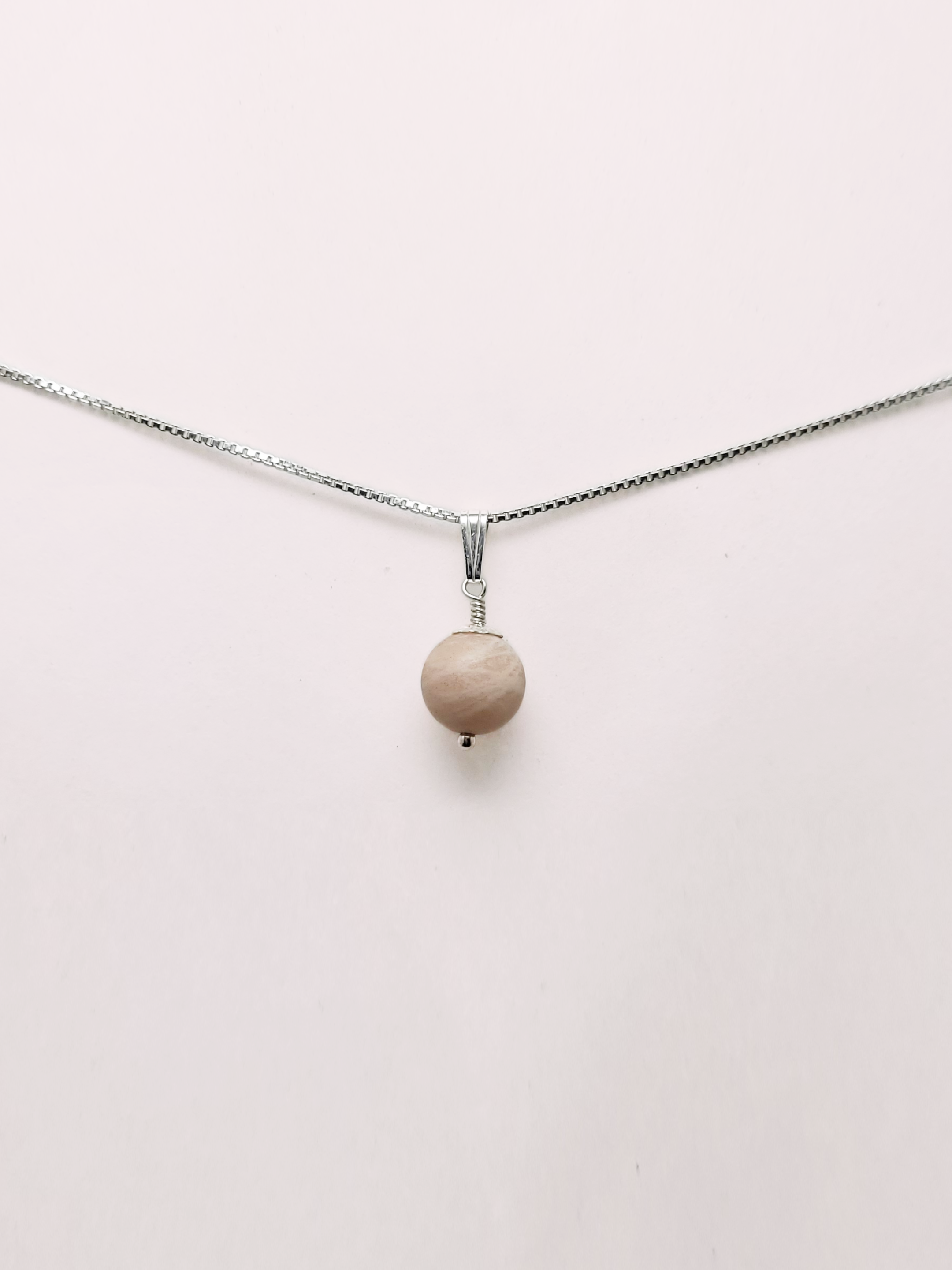 Sunstone Pentant Necklace