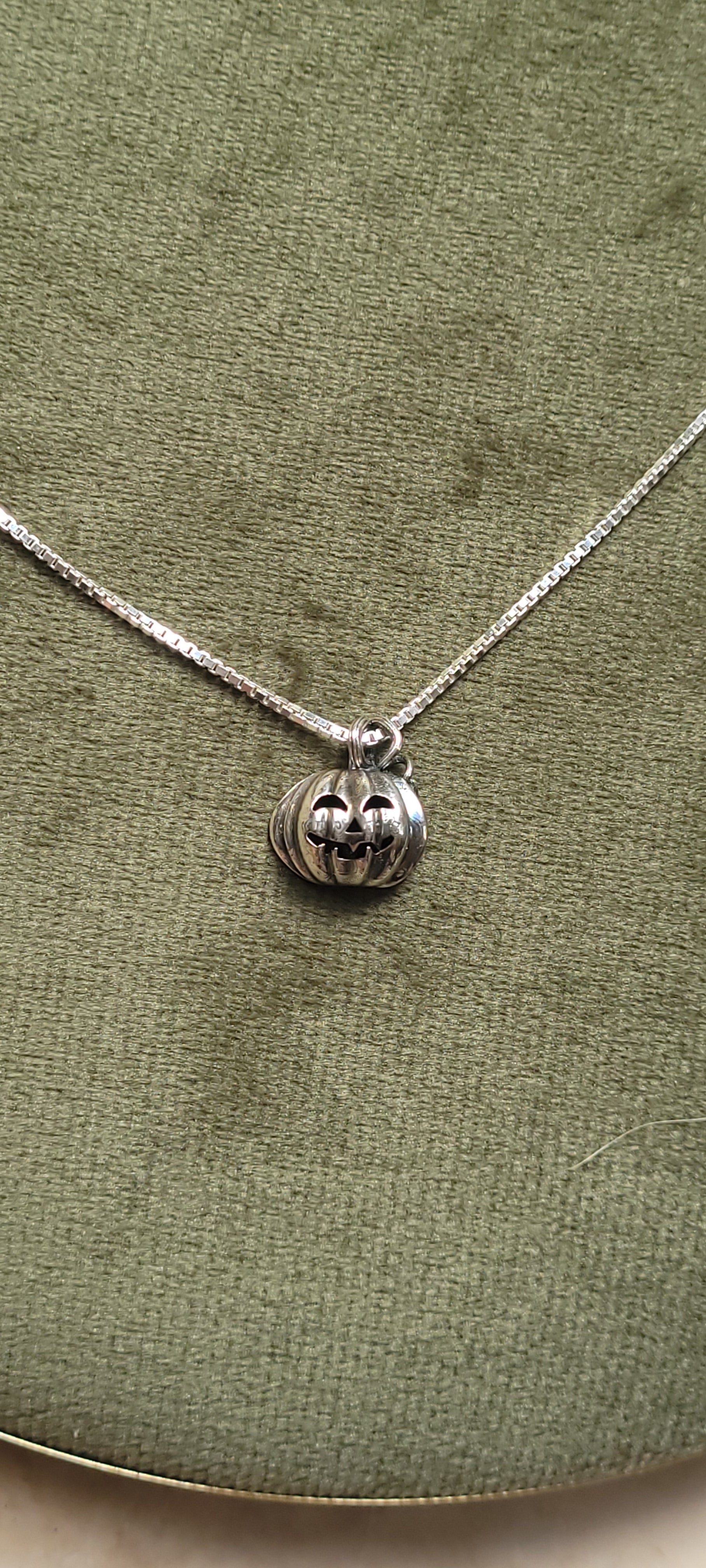 Jack-o'-Lantern Pendant