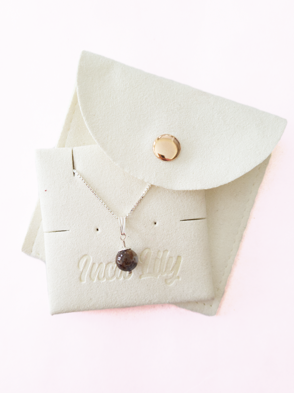 Elegant Gemstone Pendant Necklace