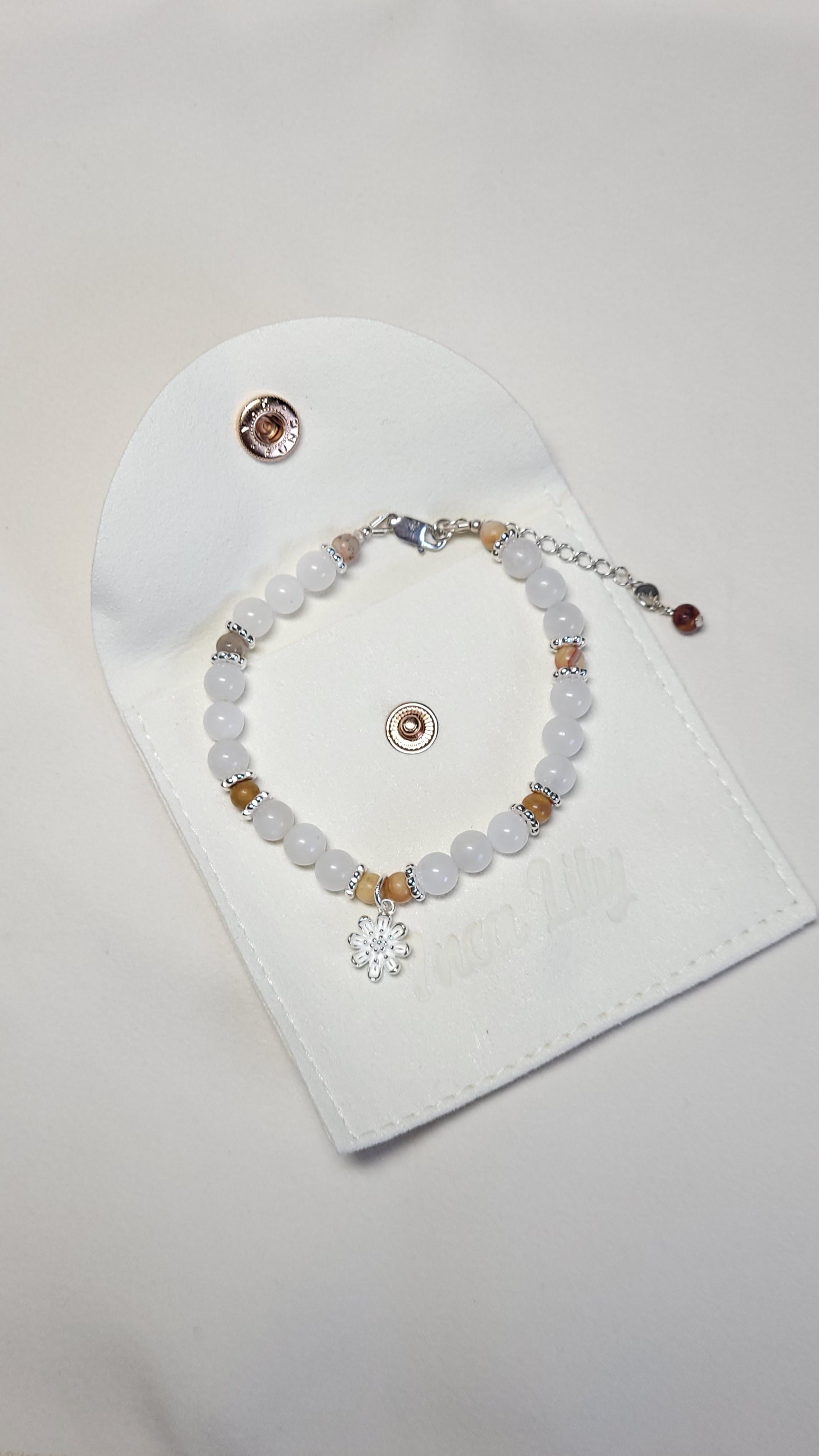 Coming Up Daisies Bracelet